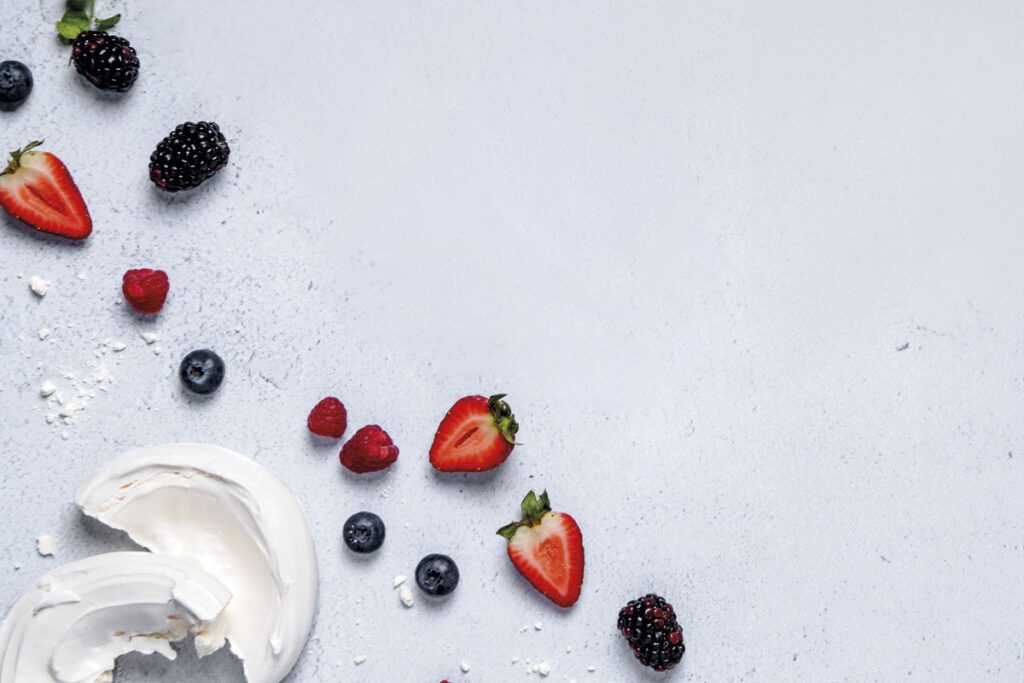 Las recetas de tres exquisitos postres según la chef tansy evans Foto de josé iskandar