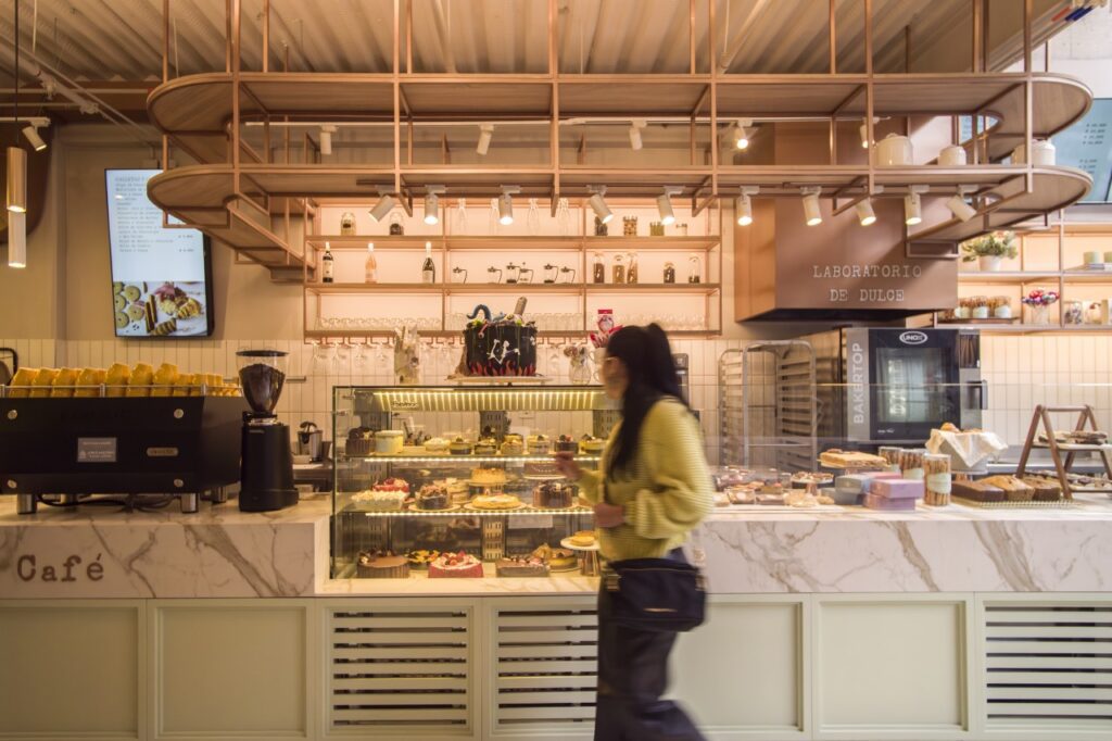 Café y panecillos: dos experiencias gastronómicas en bogotá Café premio tributo davivienda