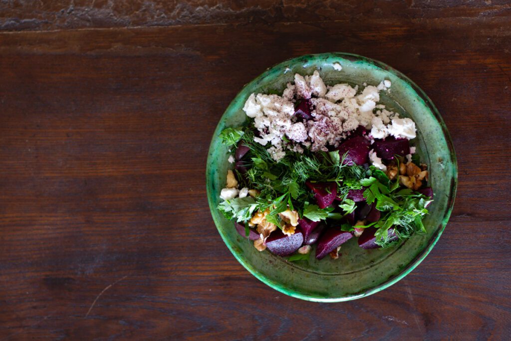 Receta: ensalada de remolacha con queso feta y nuez nogal
