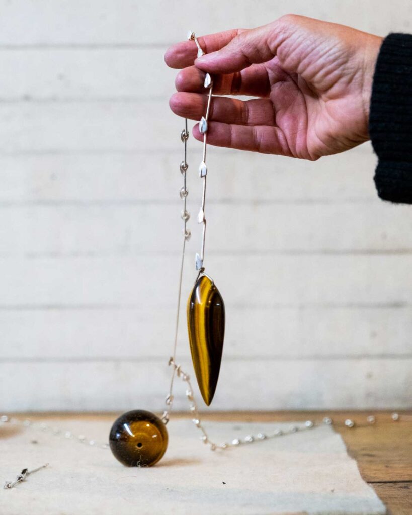 Descubra las joyas que brillarán en la gala mambo 2022 Joya subasta gala mambo