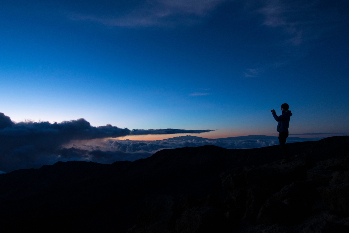 Hawái de vacaciones: cinco recomendados para visitar en el archipiélago Amanecer en volcán