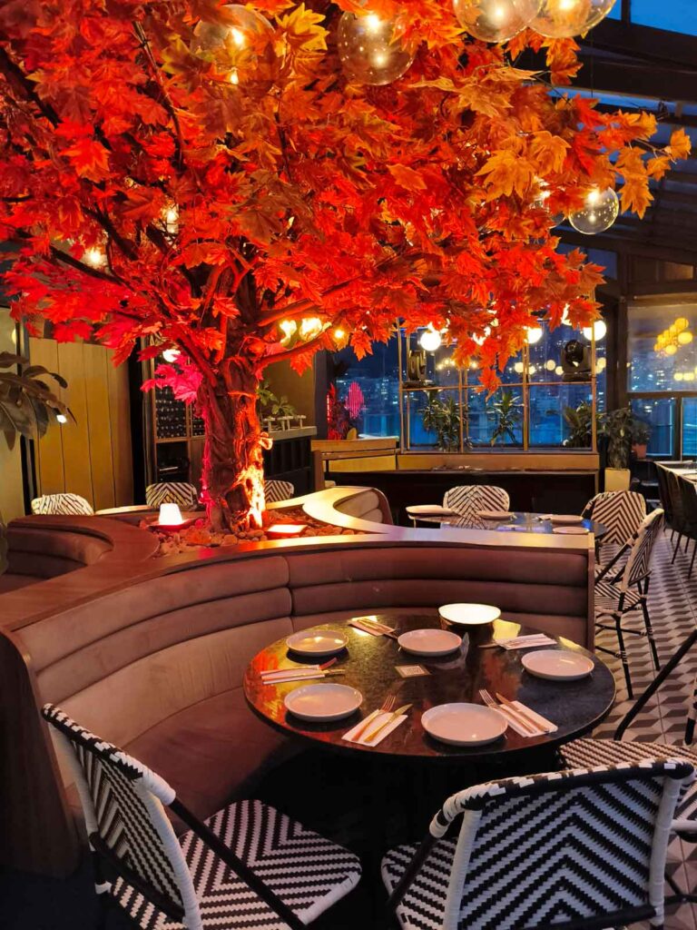 Redescubrir bogotá de noche: luces, alturas y retratos con una nueva mirada tecnológica