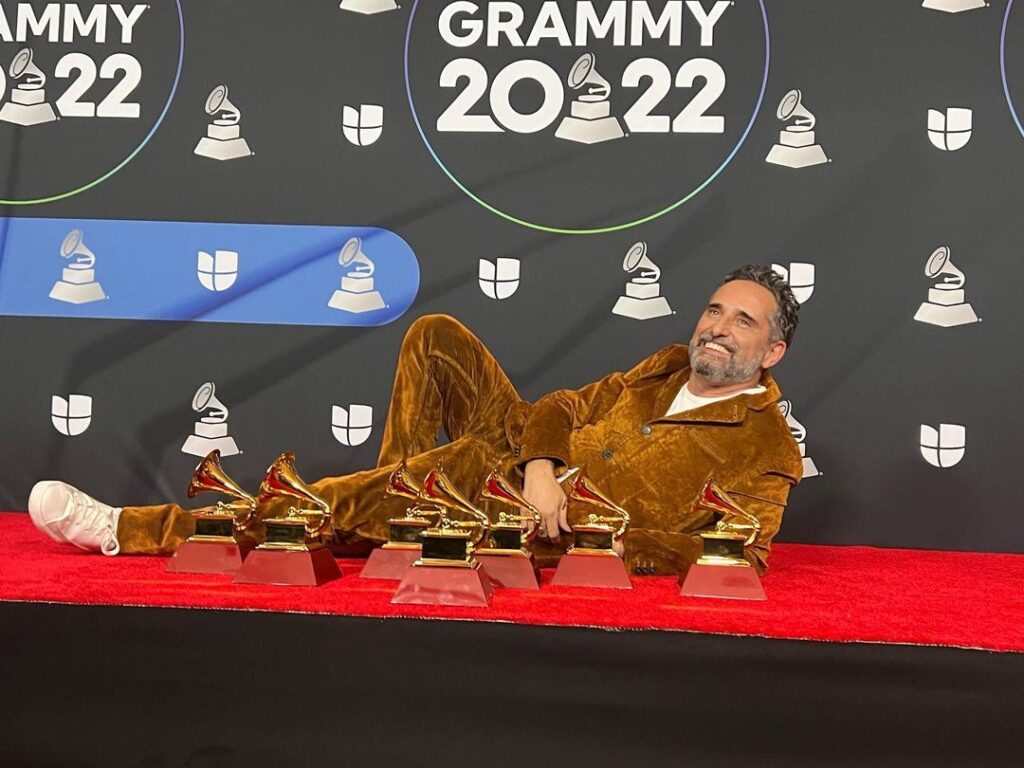<strong>jorge drexler, rosalía y otros artistas que arrasaron en los latin grammy 2022</strong> <strong>jorge drexler, rosalía y otros artistas que arrasaron en los latin grammy 2022</strong>