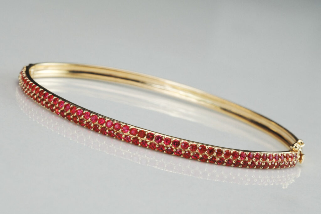 Rubí joyería liévano