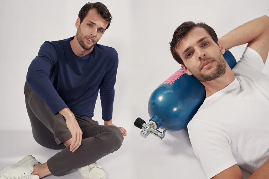 Conciencia ambiental y diseño minimalista en ropa para hombres con l'oro moro