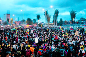 Paro nacional: ¿qué significa la bandera al revés?