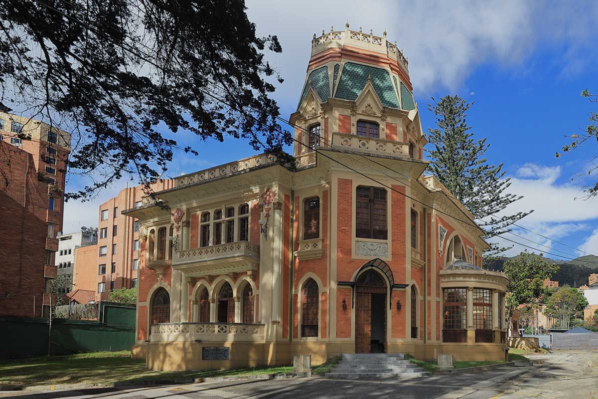 Villa Adelaida Bogotá museo nacional