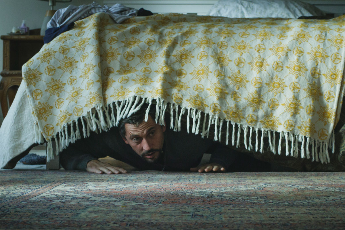 no mires a los ojos paco león