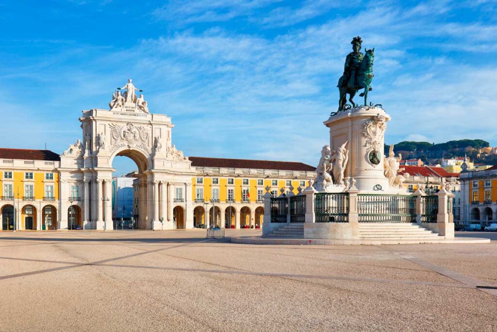 Crónica de seis días por lisboa y sus alrededores Plaza de comercio baixa