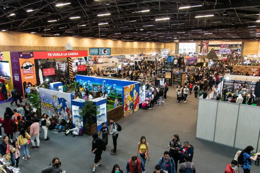 Drake bell, taz skylar y mika kobayashi: los invitados estelares de comic con bogotá 2025 Comic con bogotá cosplay