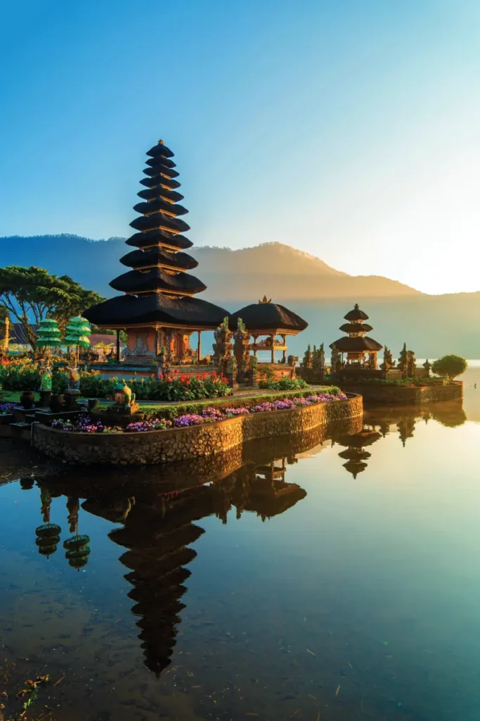 Mujeres viajeras: cuatro lugares para recorrer el mundo con libertad y confianza