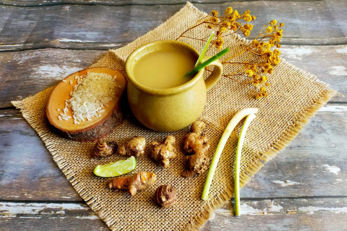 Conozca la galanga, la raíz asiática con propiedades medicinales que además energiza y transforma su cocina