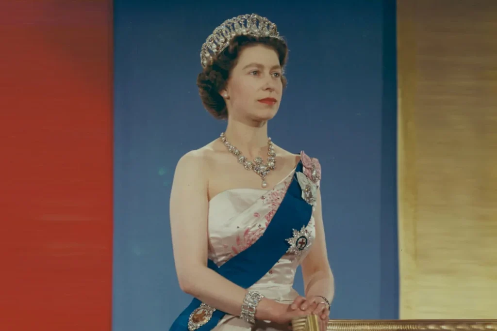 Estas son las cinco joyas más valiosas que dejó la reina isabel ii
