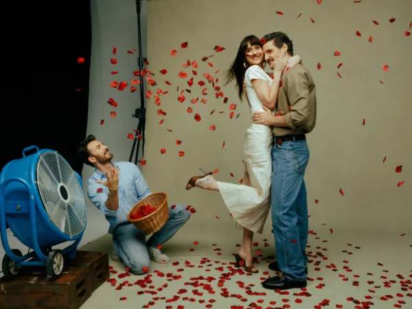 Amores Materialistas