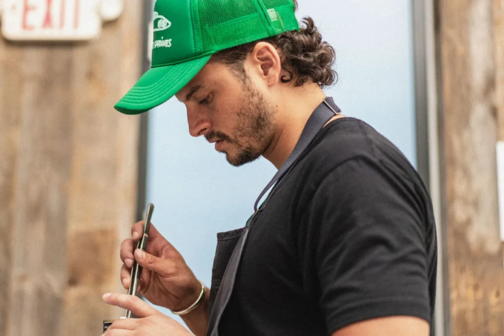 “La buena comida tiene que ser asequible para todos”: Sebastián Vargas, chef colombiano ganador de estrella Michelin Sebastián Vargas chef colombiano