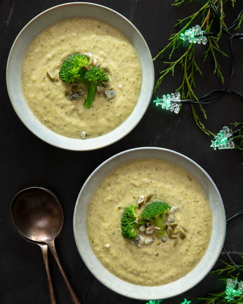 Sopa de brócoli con queso azul