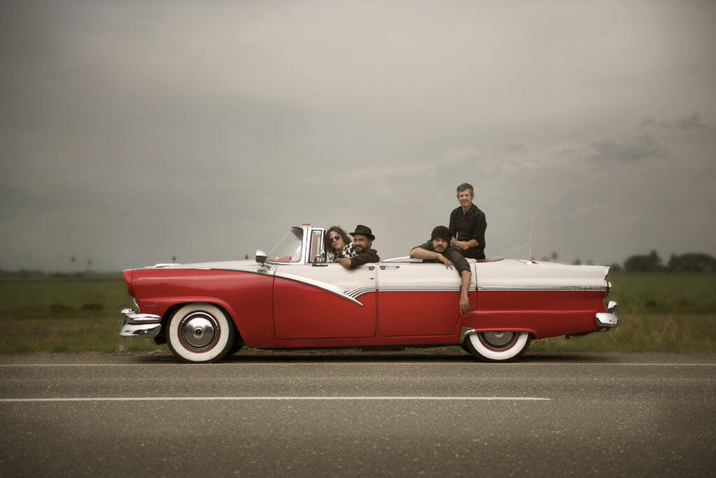 Superlitio y la construcción de un álbum con amigos, sin importar los números Superlitio y la construcción de un álbum con amigos, sin importar los números