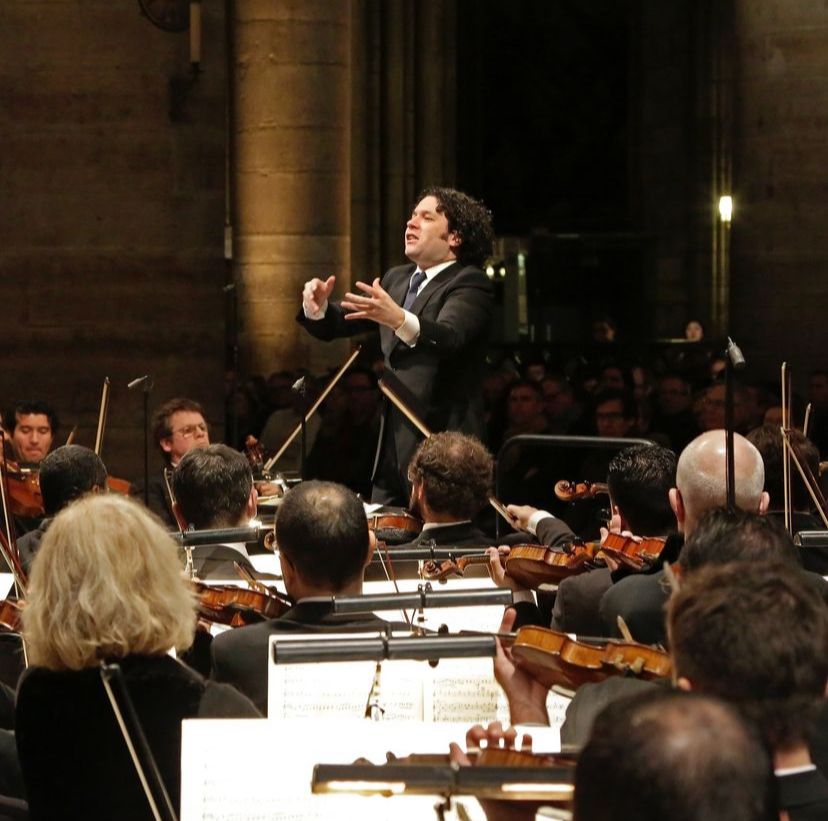 Notre-dame de parís reabrió sus puertas con un majestuoso concierto dirigido por el venezolano gustavo dudamel