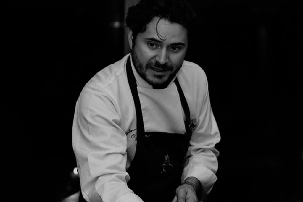 Alejandro cuéllar: el chef que enseñaba a comer flores Alejandro cuéllar