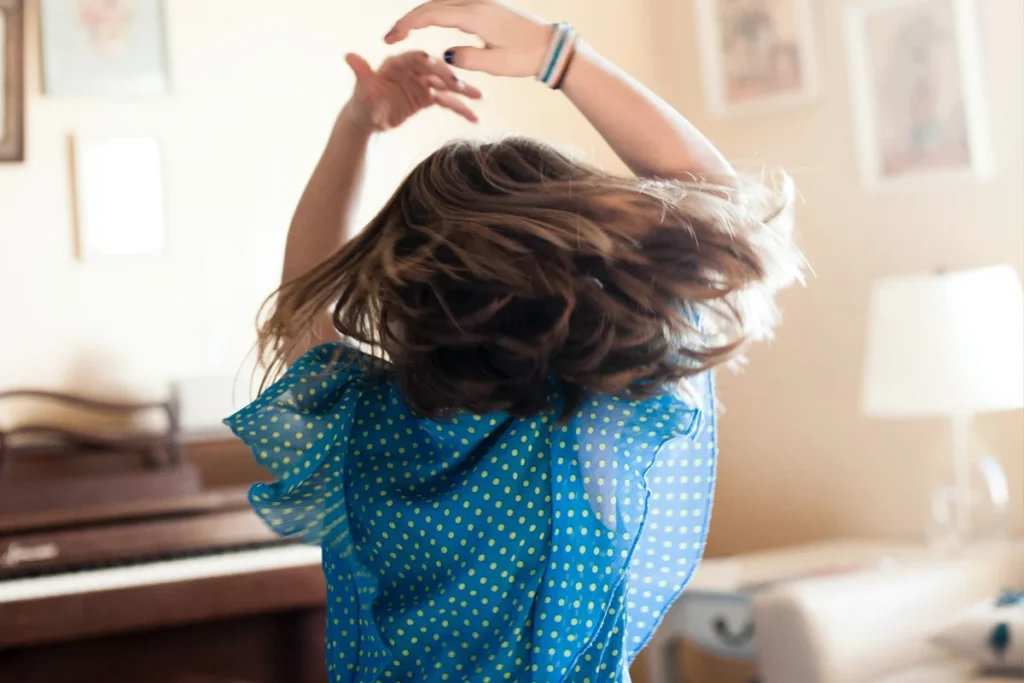 6 canales de youtube para aprender a bailar salsa y otros géneros