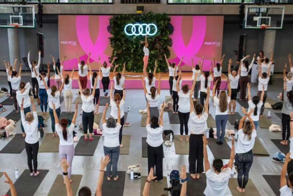 Pink yoga by audi, un evento para la prevención del cáncer de mama Pink yoga, audi