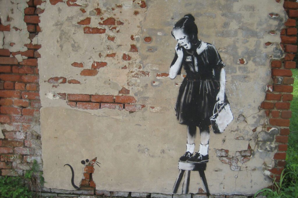 Banksy: 5 teorías de conspiración sobre quién es realmente Banksy: 5 teorías de conspiración sobre quién es realmente