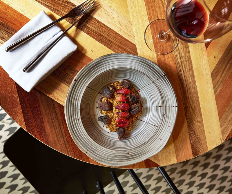 Siesta de queso azul en frutos.