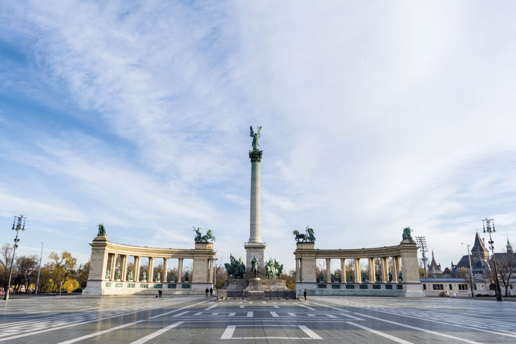 Plaza de los héroes hungría