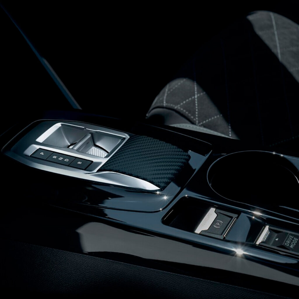 Peugeot 2008 Hybrid