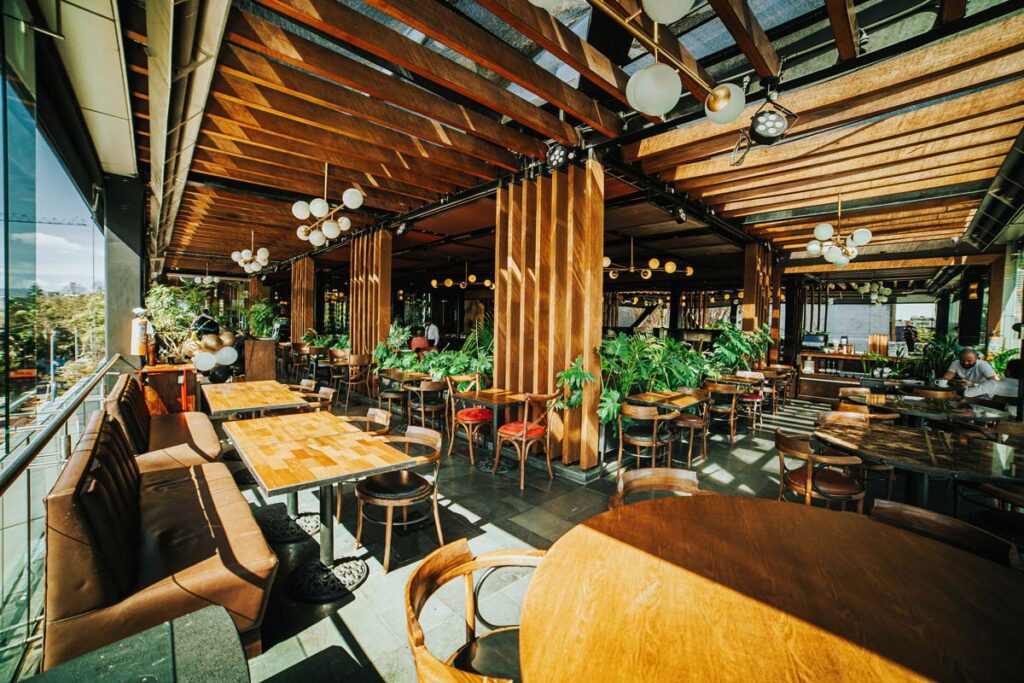Tauro steak house & bar, un restaurante de lujo para tardear en bogotá Tauro steak house