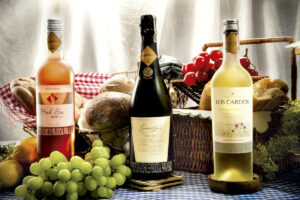 De blancos a tintos: 3 kits de vinos para completar su cava