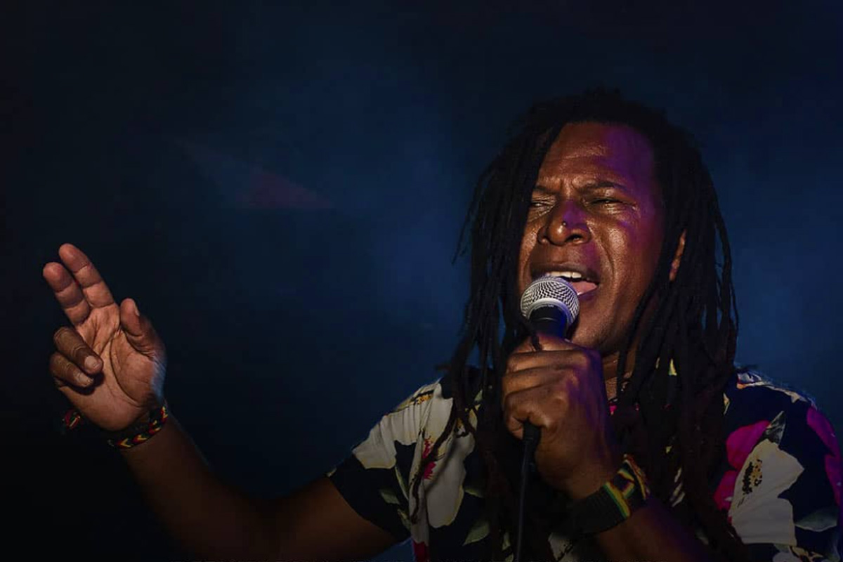 Charles King, Facebook