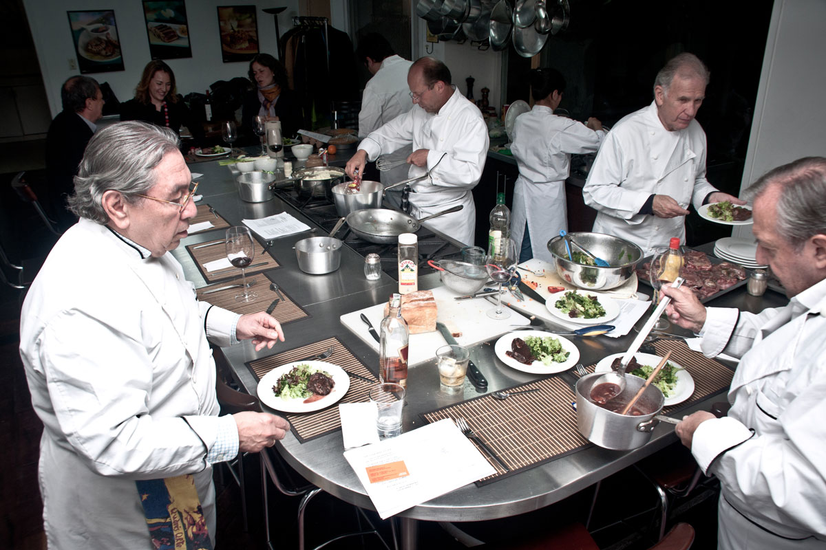 Mario hernández: de la cocina a una de las empresas más exitosas de colombia