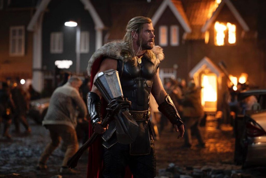 Chris hemsworth es el hombre más sexy del mundo en 2014 En 2013, adam levine fue el más sexy