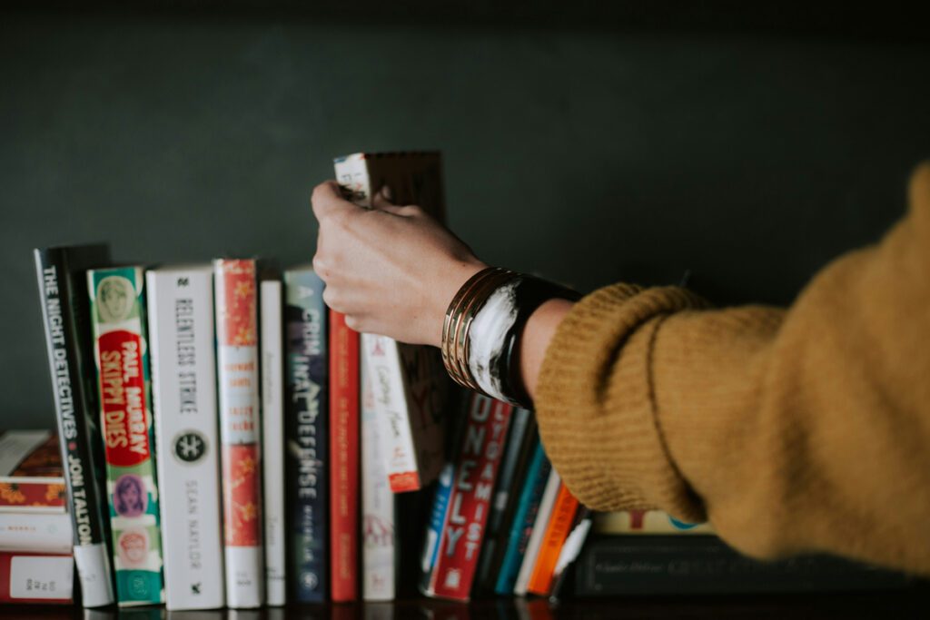 Tres libros recomendados para ir calentando motores para la filbo 2025 Libros fantasía