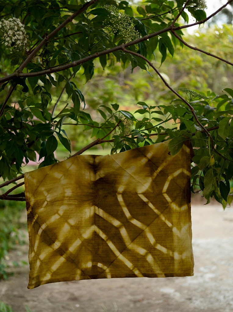 Cúrcuma, el laboratorio de color que celebra las tradiciones textiles de colombia