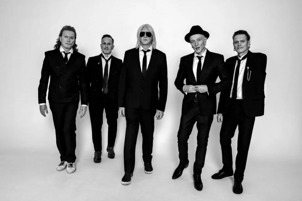 Nuevo concierto: def leppard y mötley crüe pasarán por colombia