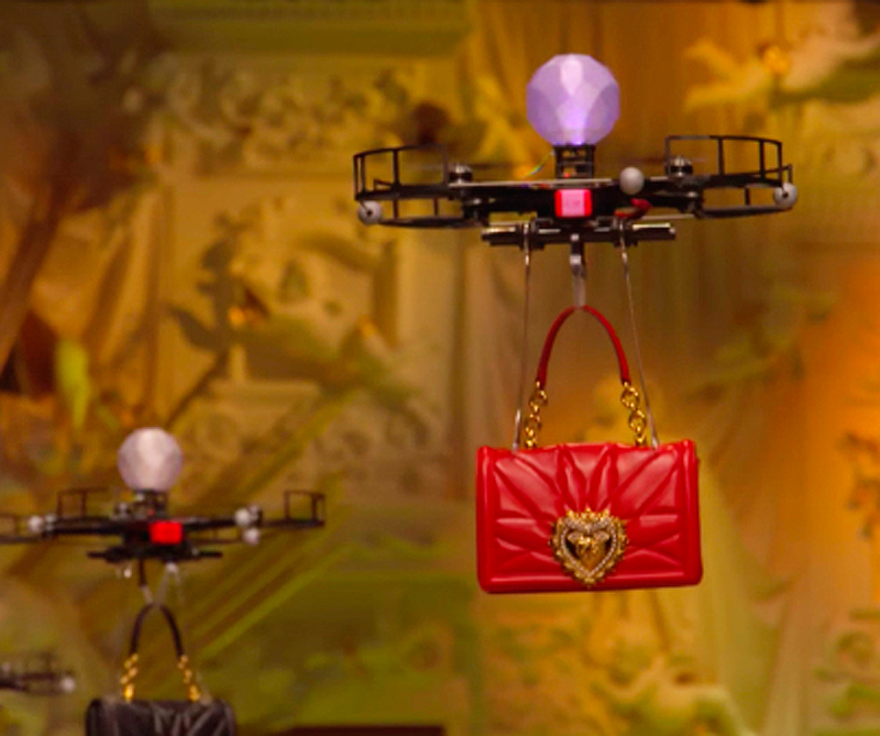 ¿reemplazarán los drones a los modelos de carne y hueso?