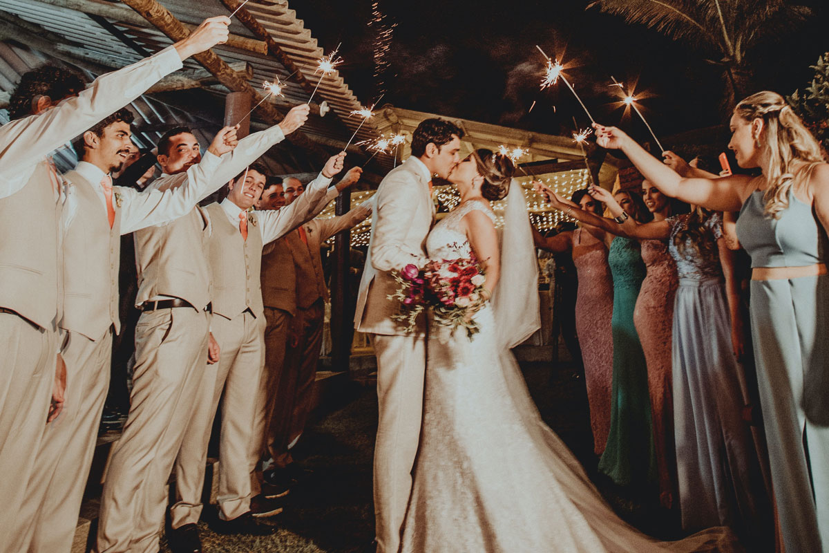 ¿cómo es el protocolo de vestidos para bodas? Matrimonio de noche