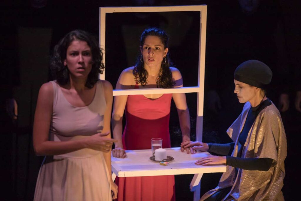 Alicia: drama en cinco actos corales