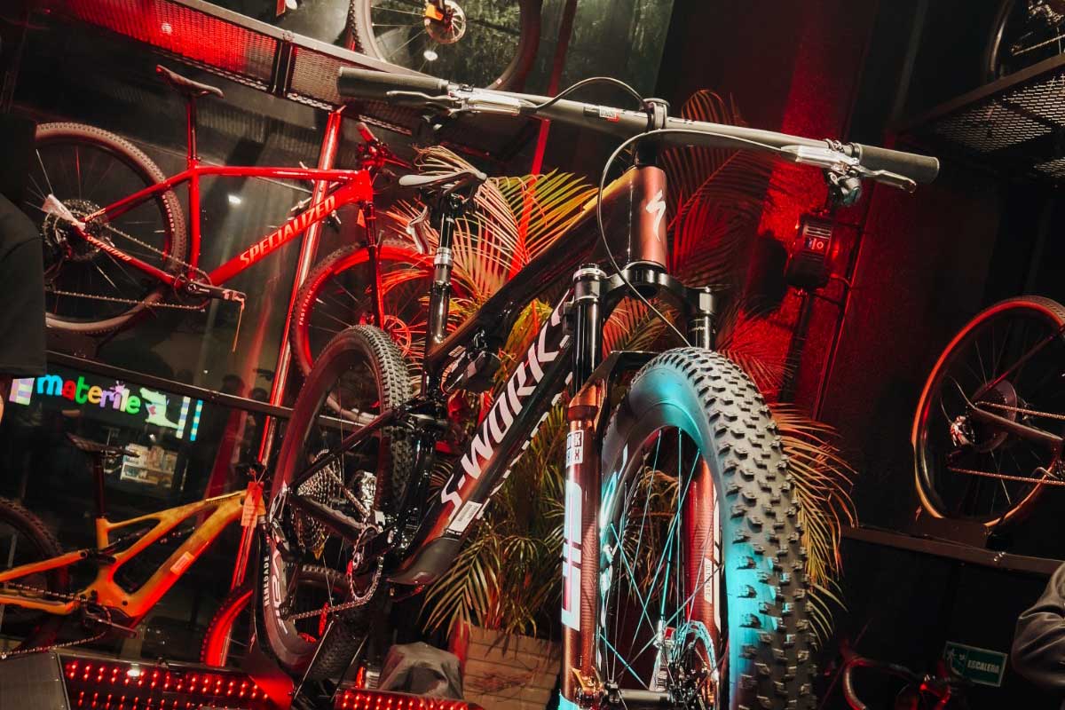 Epic 8, bicicleta de montaña