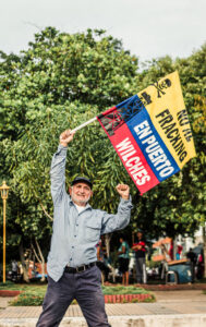 nada por el río Magdalena