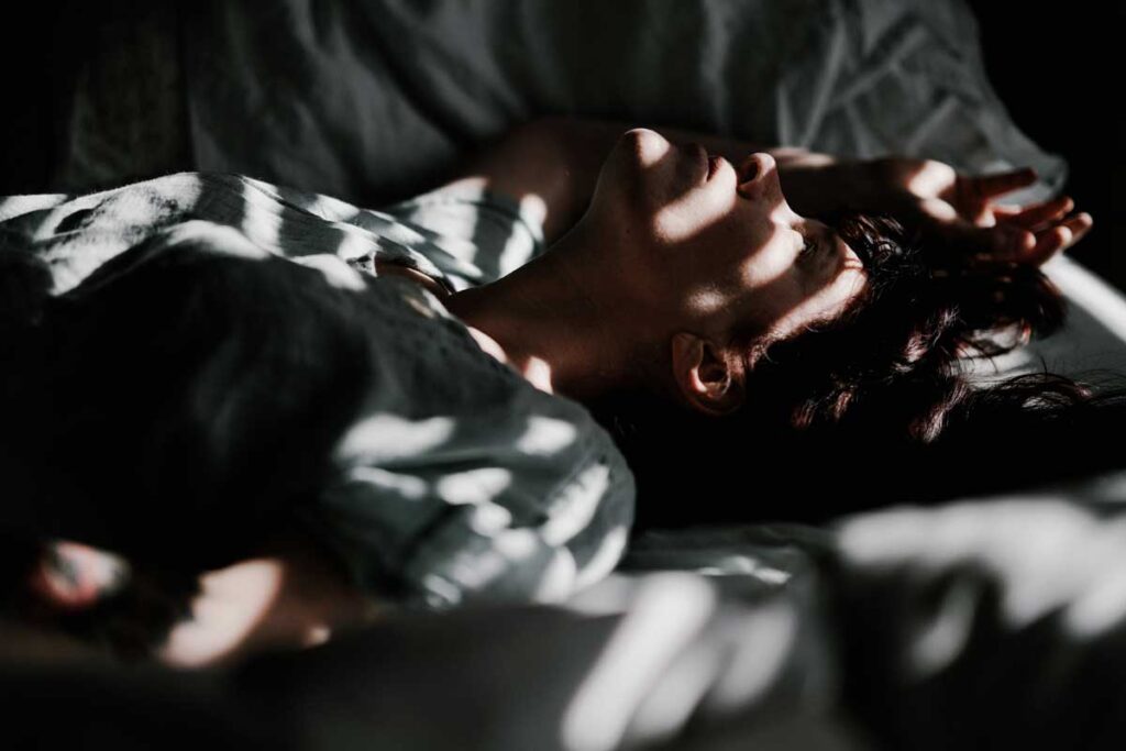 ¿por qué no puedo dormir así esté cansado? ¿por qué no puedo dormir así esté cansado?