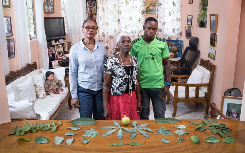 Happy pills: “la felicidad está en comprar medicamentos que no necesitamos” Happy pills: “la felicidad está en comprar medicamentos que no necesitamos”