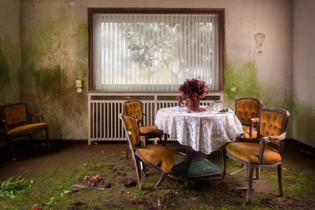 Roman robroek y sus impactantes fotos de lugares abandonados