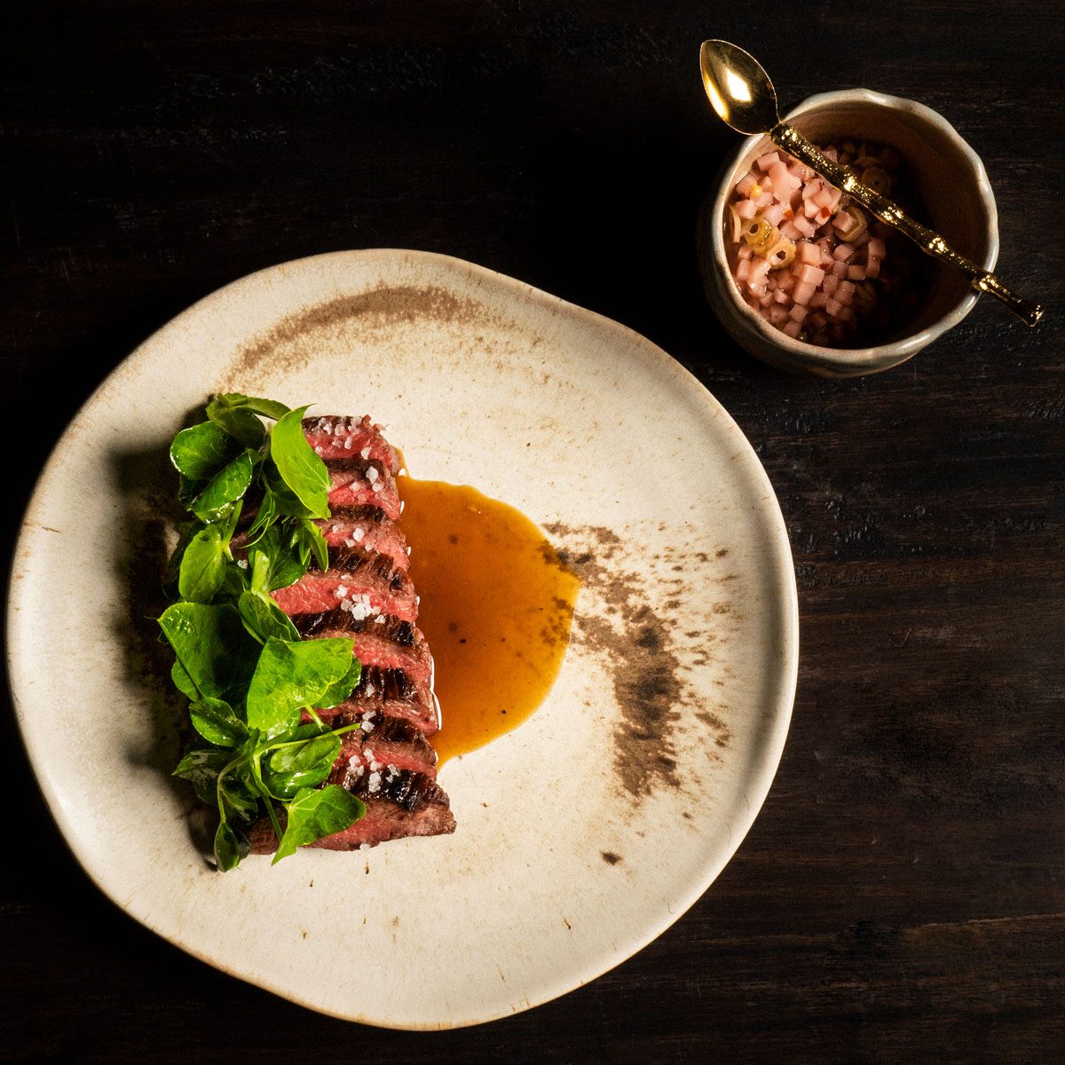 Top 10 restaurantes que debería conocer en colombia Entraña de res