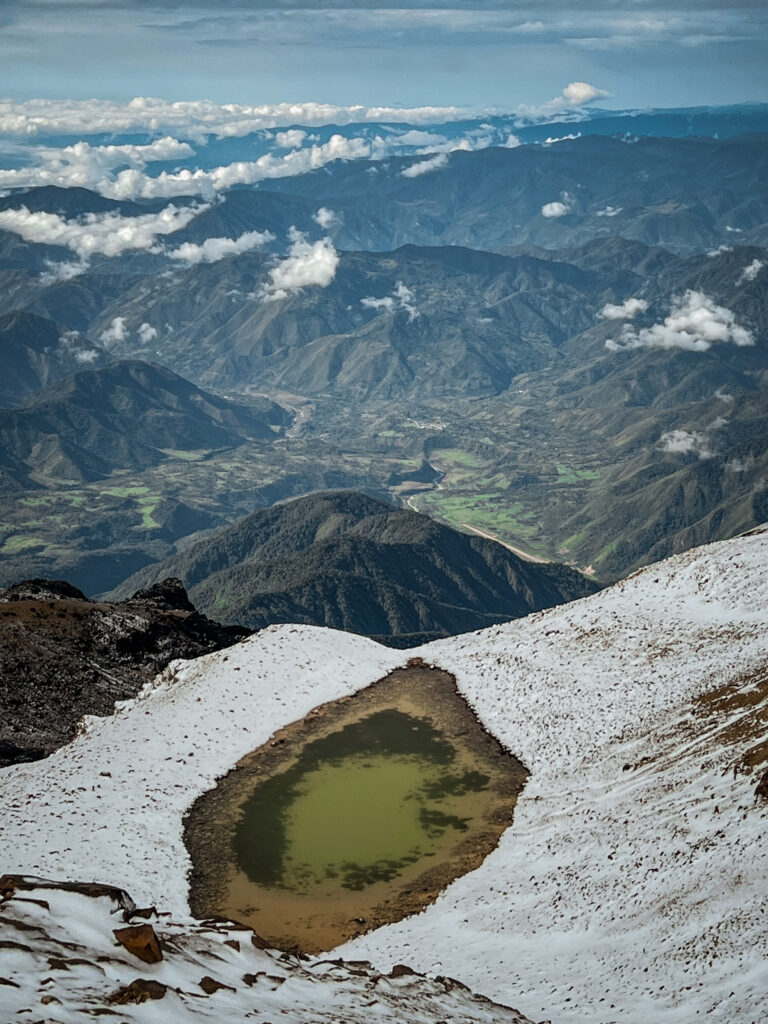 La revelación de la montaña: la historia del indio nasa y su conexión con el nevado del huila