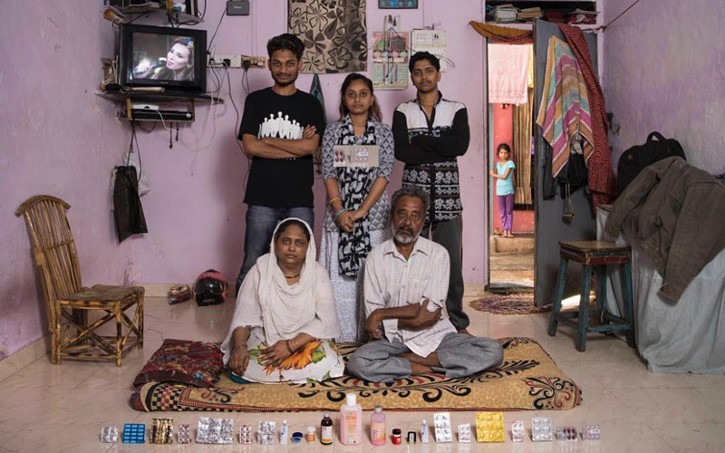 Happy pills: “la felicidad está en comprar medicamentos que no necesitamos” Happy pills: “la felicidad está en comprar medicamentos que no necesitamos”