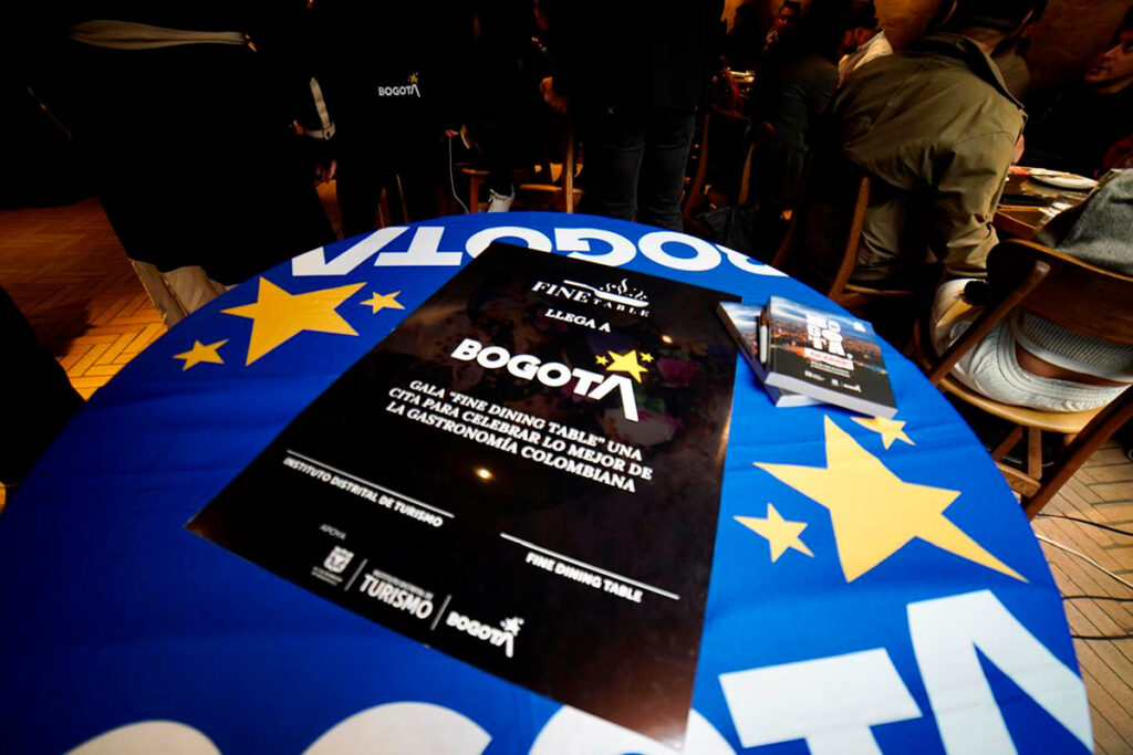 Fine dining table, bogotá,