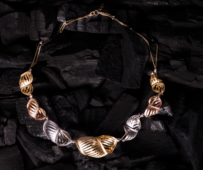 Aretes y relojes, las joyas más regaladas en navidad